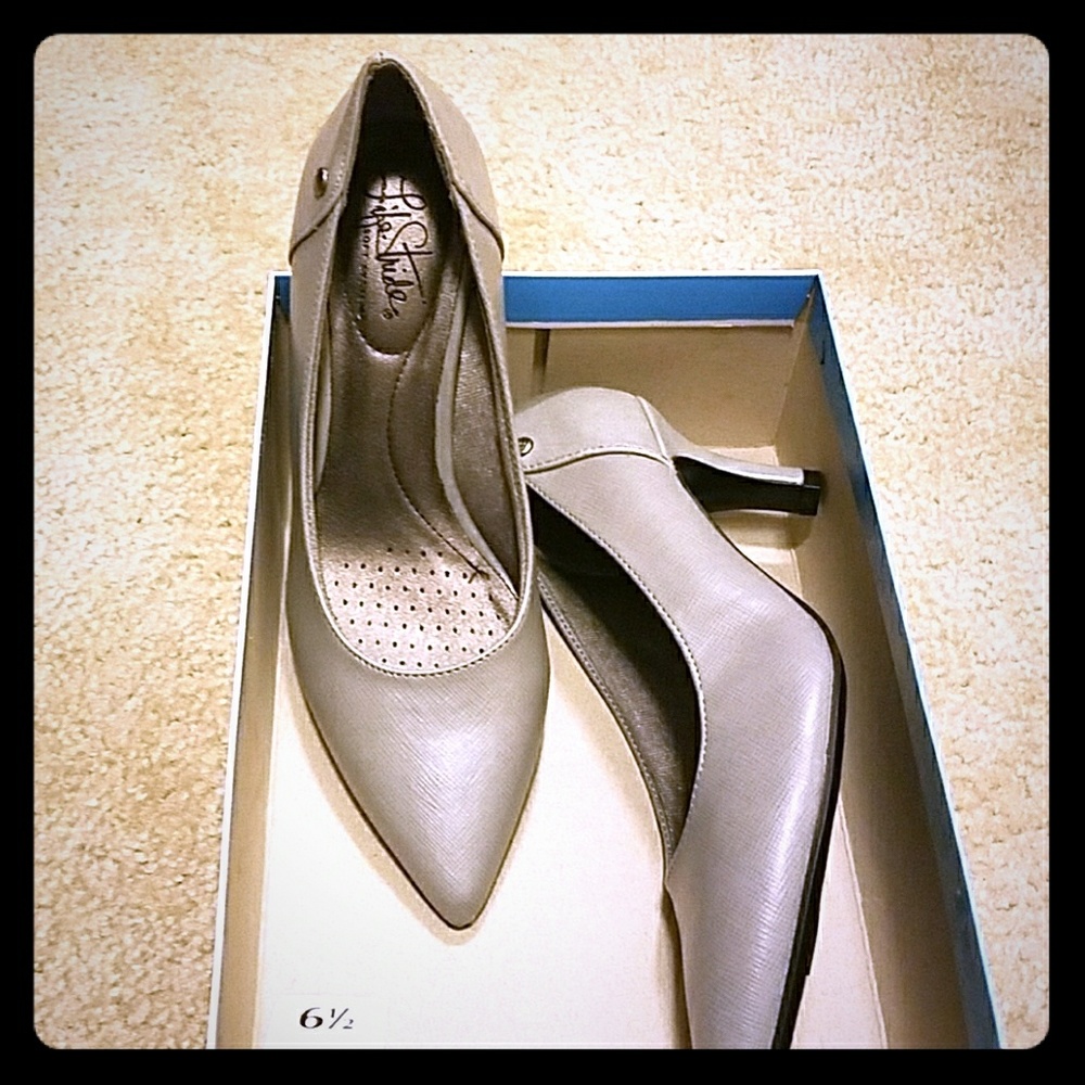 Grey - Life Stride Flex Heels